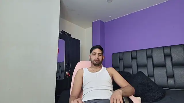 ashtoncooperr online show from 10/05/25, 07:12