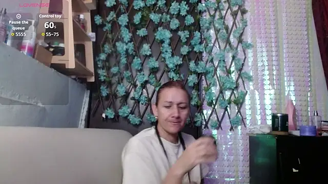 darling hott online show from 02/18/26, 10:11