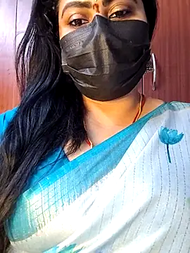 honey-flower online show from 10/15/25, 12:38