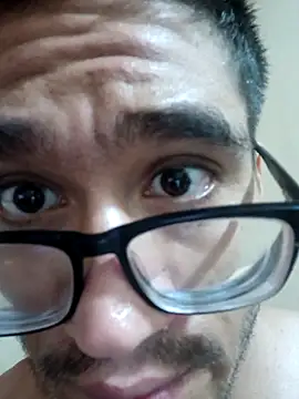 Snapshot of Single_lagunero chatting on 09/18/25, 06:43 Single lagunero online show from 09/18/25, 06:43