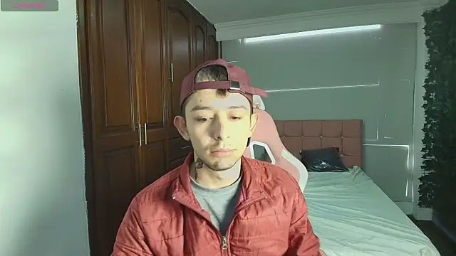 Aleecandrews online show from 10/29/25, 07:04