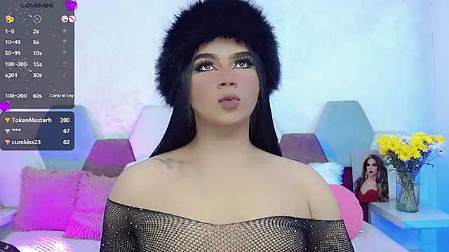 Snapshot of kushina_uzumaki75 chatting on 09/20/25, 04:08 kushina uzumaki75 online show from 09/20/25, 04:08