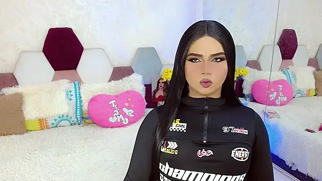 Snapshot of kushina_uzumaki75 chatting on 10/04/25, 03:48 kushina uzumaki75 online show from 10/04/25, 03:48