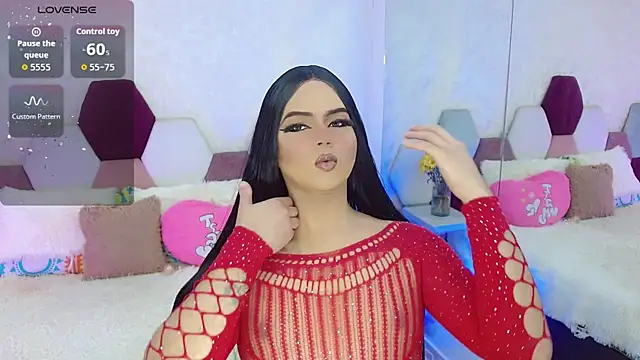 Snapshot of kushina_uzumaki75 chatting on 10/13/25, 06:35 kushina uzumaki75 online show from 10/13/25, 06:35