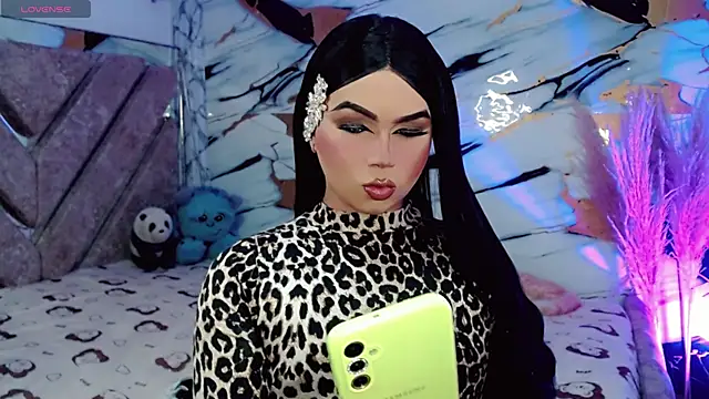 kushina uzumaki75 online show from 04/17/26, 02:03