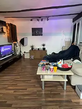 Snapshot of Seductively4_20 chatting on 11/03/25, 12:28 Seductively4 20 online show from 11/03/25, 12:28