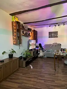 Snapshot of Seductively4_20 chatting on 11/22/25, 01:32 Seductively4 20 online show from 11/22/25, 01:32