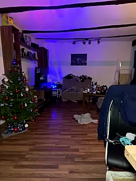 Snapshot of Seductively4_20 chatting on 11/27/25, 03:41 Seductively4 20 online show from 11/27/25, 03:41