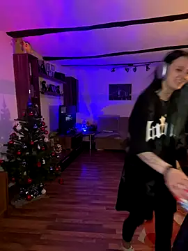 Snapshot of Seductively4_20 chatting on 11/29/25, 05:49 Seductively4 20 online show from 11/29/25, 05:49