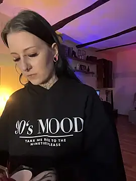 Seductively4 20 online show from 02/23/26, 06:44