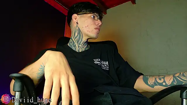 david huge online show from 06/18/26, 01:26
