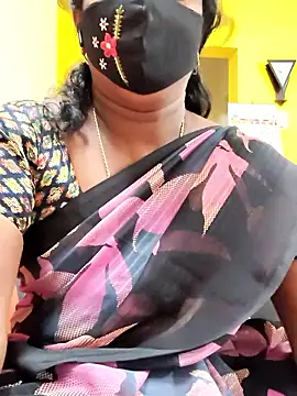 Snapshot of tamil_Nathi chatting on 01/08/26, 04:20 tamil Nathi online show from 01/08/26, 04:20