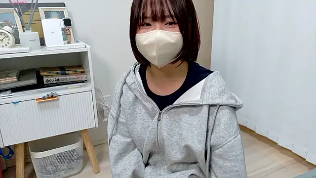 Snapshot of chii_chan_o0 chatting on 12/05/25, 01:09 chii chan o0 online show from 12/05/25, 01:09