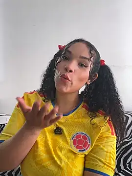 Snapshot of ivonne_diaz1 chatting on 07/07/26, 06:45 ivonne diaz1 online show from 07/07/26, 06:45