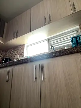 Megan colsom online show from 11/05/25, 03:45