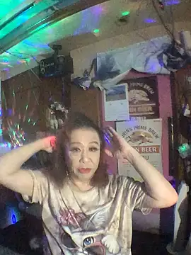 Snapshot of KAREN4029 chatting on 09/15/25, 02:28 KAREN4029 online show from 09/15/25, 02:28