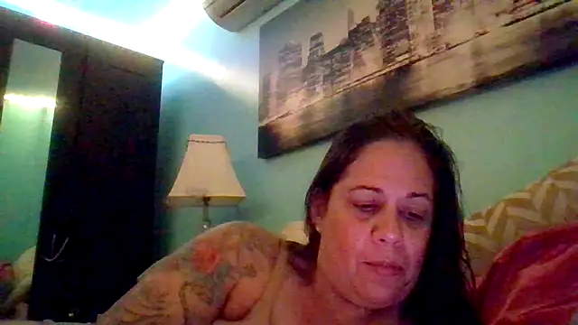 PrettyKittyMia online show from 09/27/25, 05:01