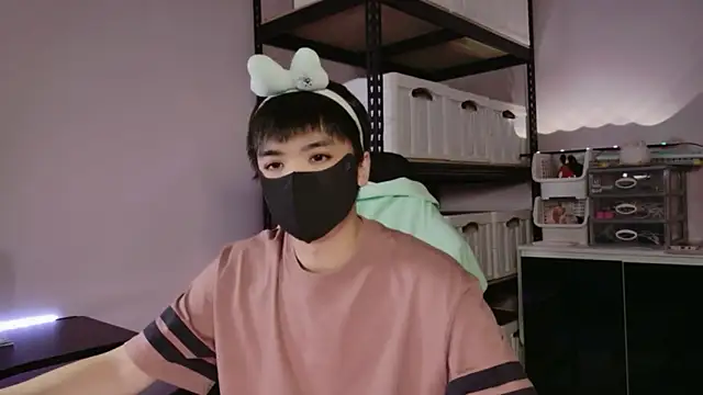 doggyman523 online show from 09/15/25, 03:23