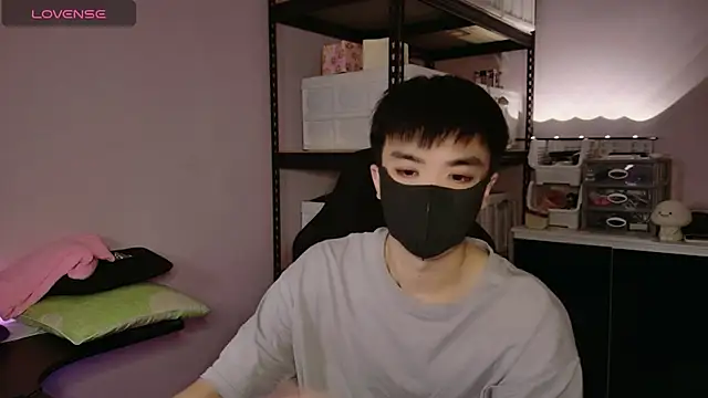 doggyman523 online show from 11/24/25, 05:12