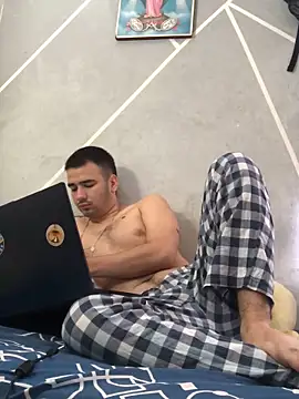 Cesar Augusto online show from 11/02/25, 02:52