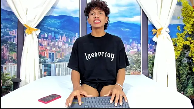 MilthonDelis online show from 11/06/25, 04:02