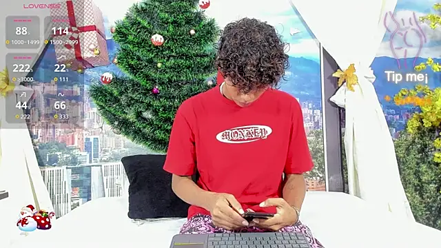 MilthonDelis online show from 11/19/25, 02:55