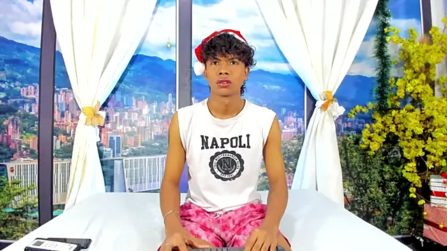 MilthonDelis online show from 12/17/25, 02:50