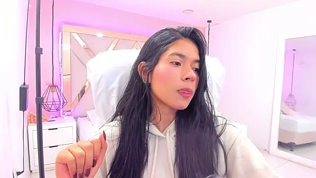 samantaa shy online show from 04/22/26, 03:42