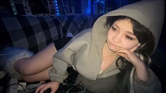 nikoli naw online show from 02/11/26, 09:09