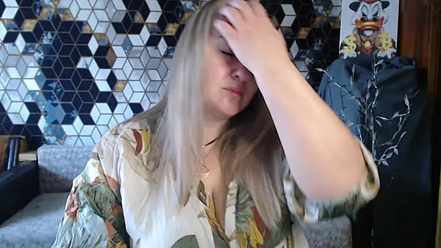 Snapshot of NikaSkylink chatting on 04/07/26, 04:46 NikaSkylink online show from 04/07/26, 04:46