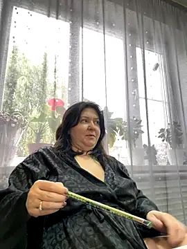 Liza Will online show from 11/10/25, 06:34