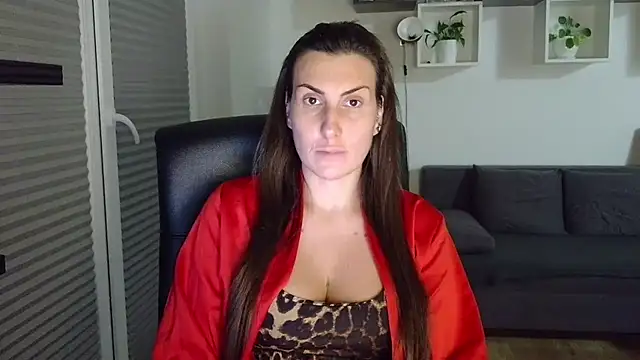 DonnaAmore online show from 10/07/25, 08:06