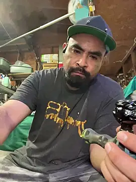 Snapshot of Jonathanfrom420 chatting on 09/15/25, 05:35 Jonathanfrom420 online show from 09/15/25, 05:35