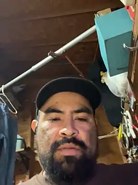 Snapshot of Jonathanfrom420 chatting on 12/19/25, 12:01 Jonathanfrom420 online show from 12/19/25, 12:01