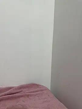 Snapshot of YourSlutBoySl chatting on 12/01/25, 05:18 YourSlutBoySl online show from 12/01/25, 05:18