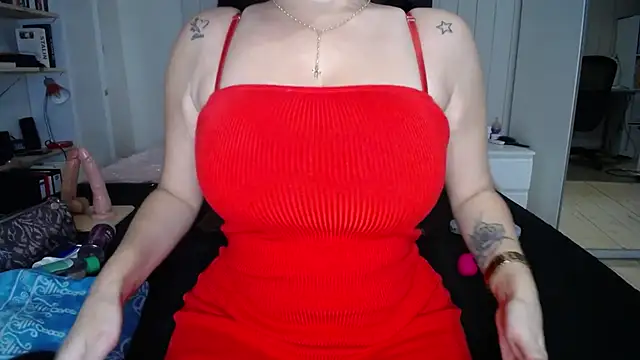 Snapshot of alexa_moreti chatting on 10/30/25, 09:55 alexa moreti online show from 10/30/25, 09:55