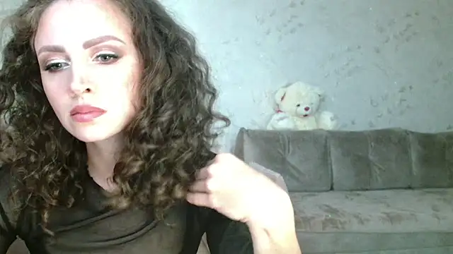Snapshot of Amber_Carrol chatting on 05/18/26, 05:30 Amber Carrol online show from 05/18/26, 05:30