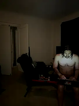 Snapshot of KingKevo27 chatting on 10/06/25, 02:36 KingKevo27 online show from 10/06/25, 02:36