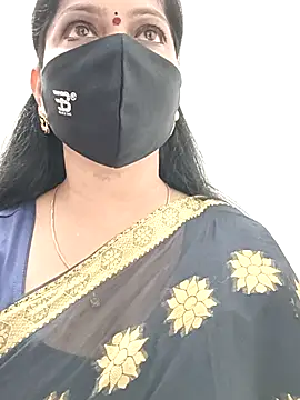 Snapshot of shivani27 chatting on 09/11/25, 02:28 shivani27 online show from 09/11/25, 02:28