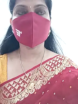 Snapshot of shivani27 chatting on 10/04/25, 08:12 shivani27 online show from 10/04/25, 08:12