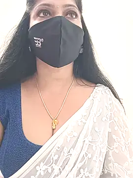 shivani27 online show from 02/15/26, 08:57