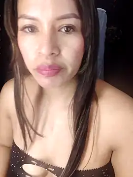 Snapshot of AntonelaMorriz chatting on 10/15/25, 10:59 AntonelaMorriz online show from 10/15/25, 10:59