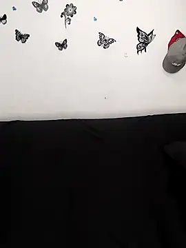 AntonelaMorriz online show from 12/18/25, 07:47