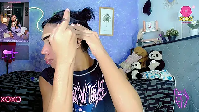 Snapshot of Aishasexy18 chatting on 11/22/25, 04:11 Aishasexy18 online show from 11/22/25, 04:11