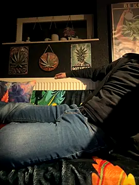 Snapshot of Flash0910 chatting on 09/29/25, 10:47 Flash0910 online show from 09/29/25, 10:47