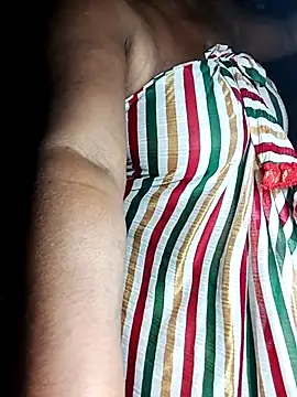 Snapshot of Nude-Priya2 chatting on 10/04/25, 10:13 Nude-Priya2 online show from 10/04/25, 10:13