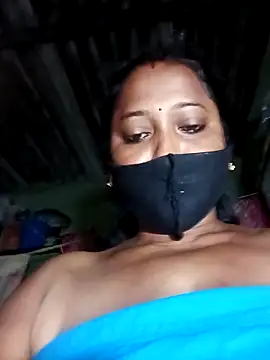 Snapshot of Nude-Priya2 chatting on 10/11/25, 10:41 Nude-Priya2 online show from 10/11/25, 10:41