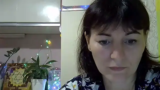 Krystal 82 online show from 09/12/25, 05:46