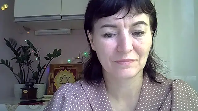 Krystal 82 online show from 09/18/25, 05:42