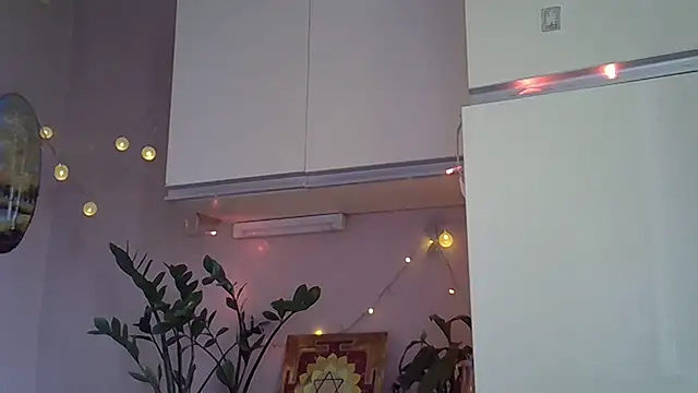 Krystal 82 online show from 10/22/25, 09:09